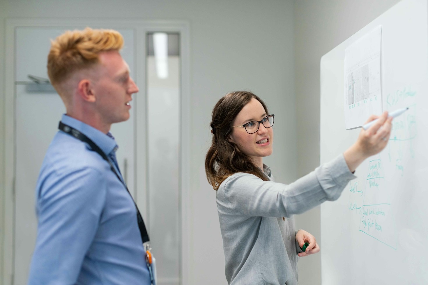 Guide pratique pour clarifier les rôles au sein de votre entreprise québécoise